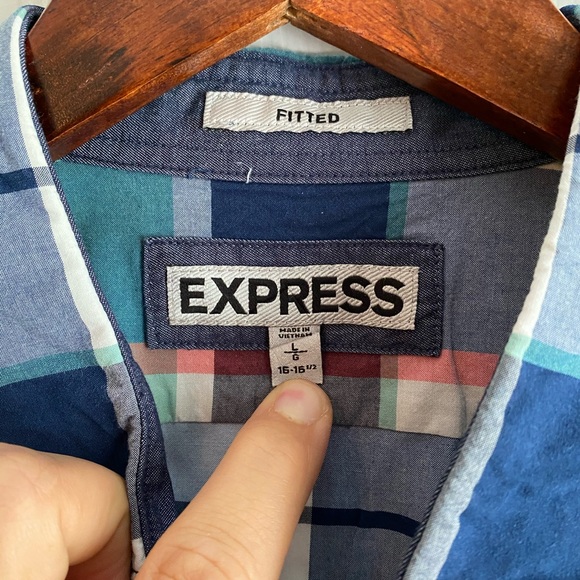 Express Fitted button down - Picture 3 of 3